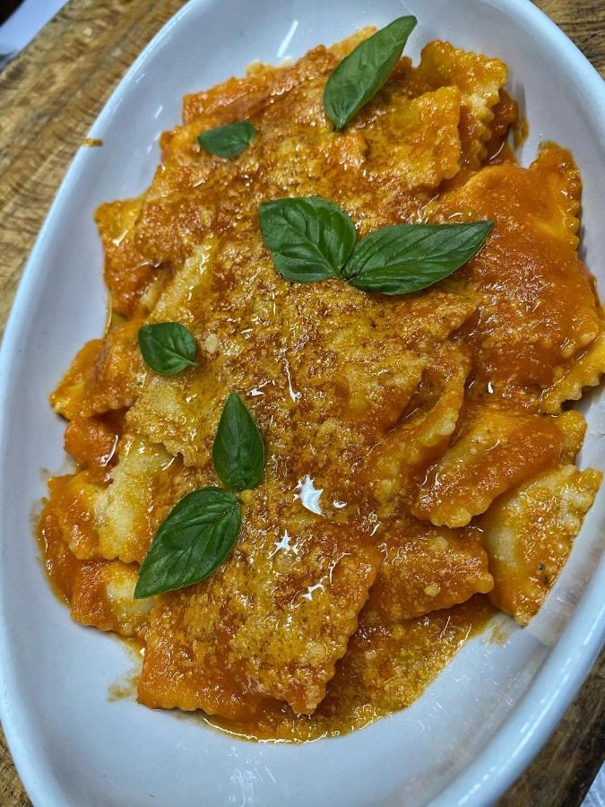 אוליאנה Locanda Tipica Sa Corte מראה חיצוני תמונה