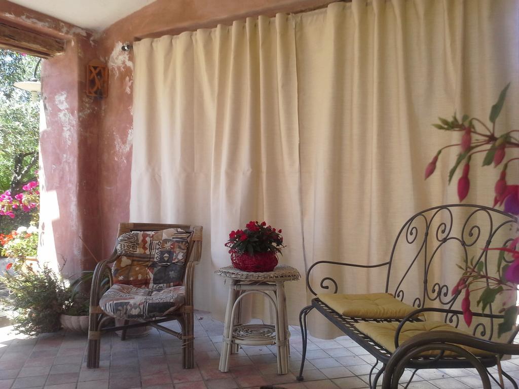 אוליאנה Locanda Tipica Sa Corte מראה חיצוני תמונה