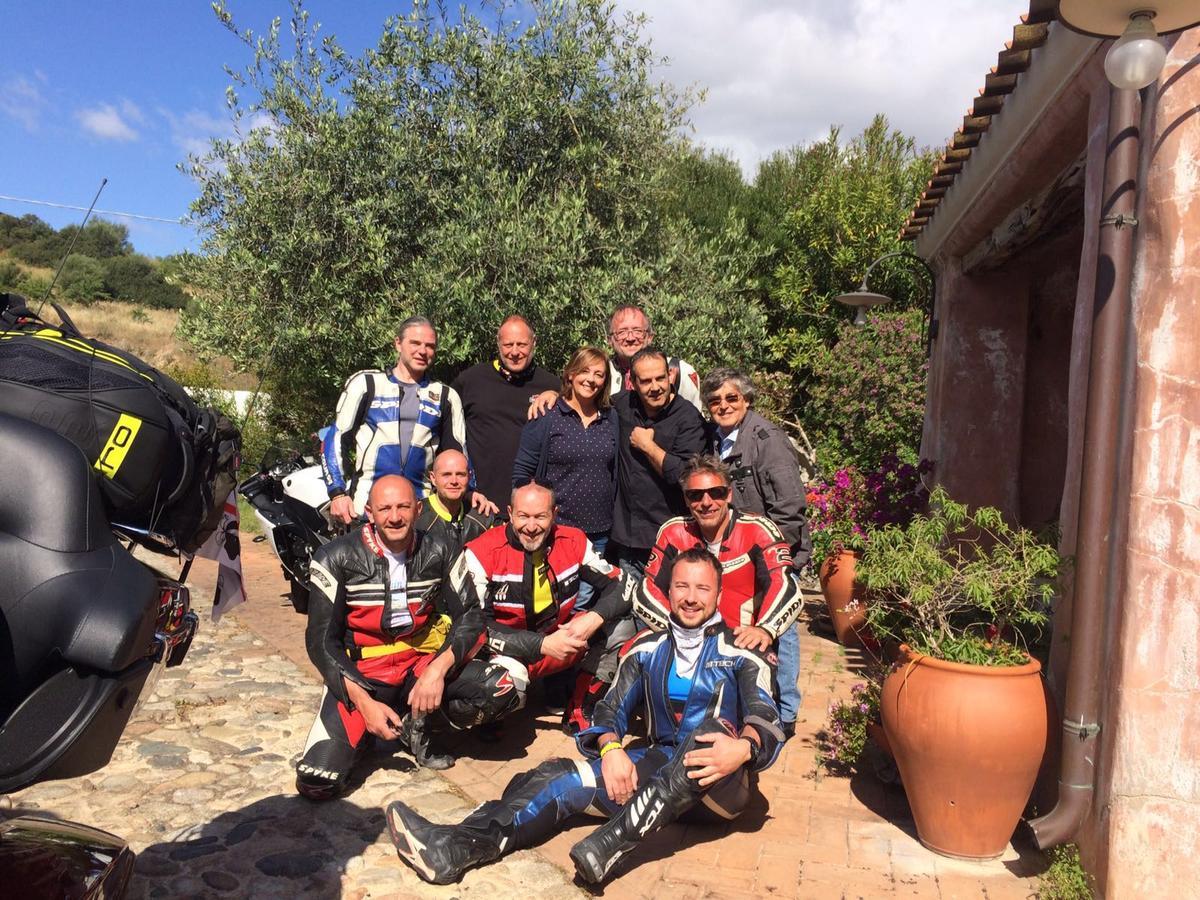 אוליאנה Locanda Tipica Sa Corte מראה חיצוני תמונה